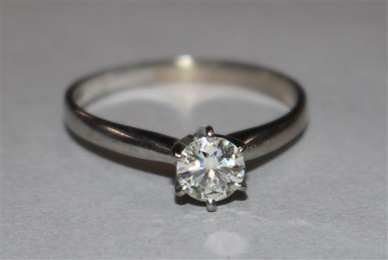 A solitaire diamond ring, approx 0.5ct in 18ct white gold setting, size O/P
